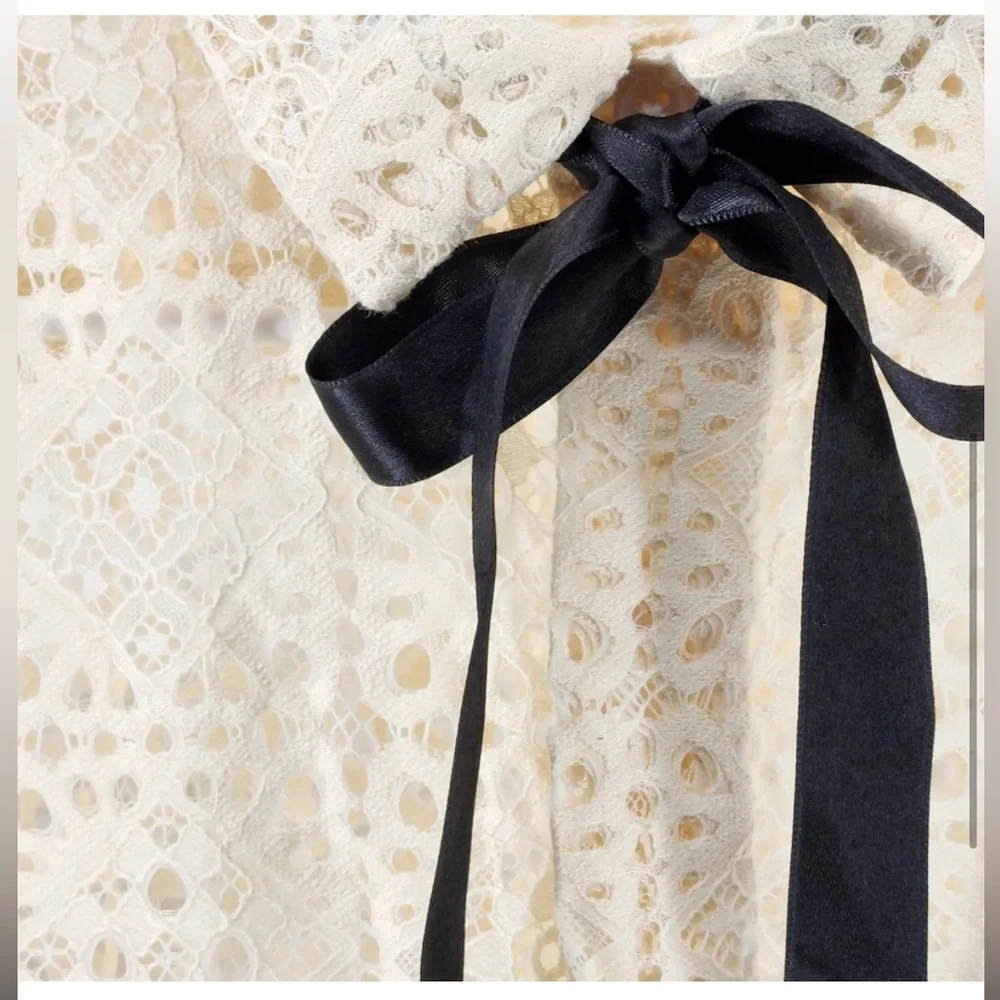 Unisex ASOS Lace Buttondown Shirt Longsleeve Cream Eyelet w/ Ribbon Neck Tie XS - Picture 6 of 7